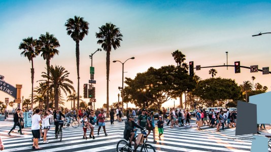 Kita, Tidak Bisa Membahagiakan Semua Orang Kita, Tidak Bisa Membahagiakan Semua Orang